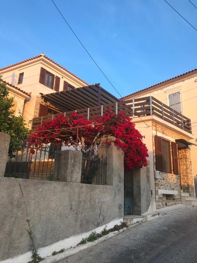 Samos Marias' Stone House 1 Villa Karlovassi Bagian luar foto